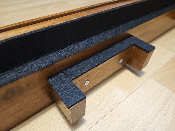 Extra supporting piece