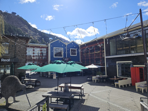 Restaurant area